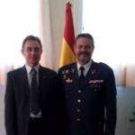 El presidente de FAMUR con el nuevo Coronel  Jefe de la Base Aérea de Alcantarilla